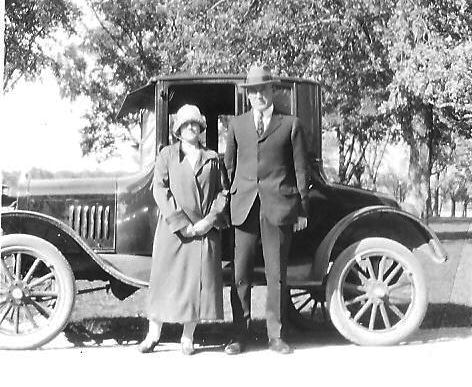 Edwin & Anna with Model T, 1925, newlyweds