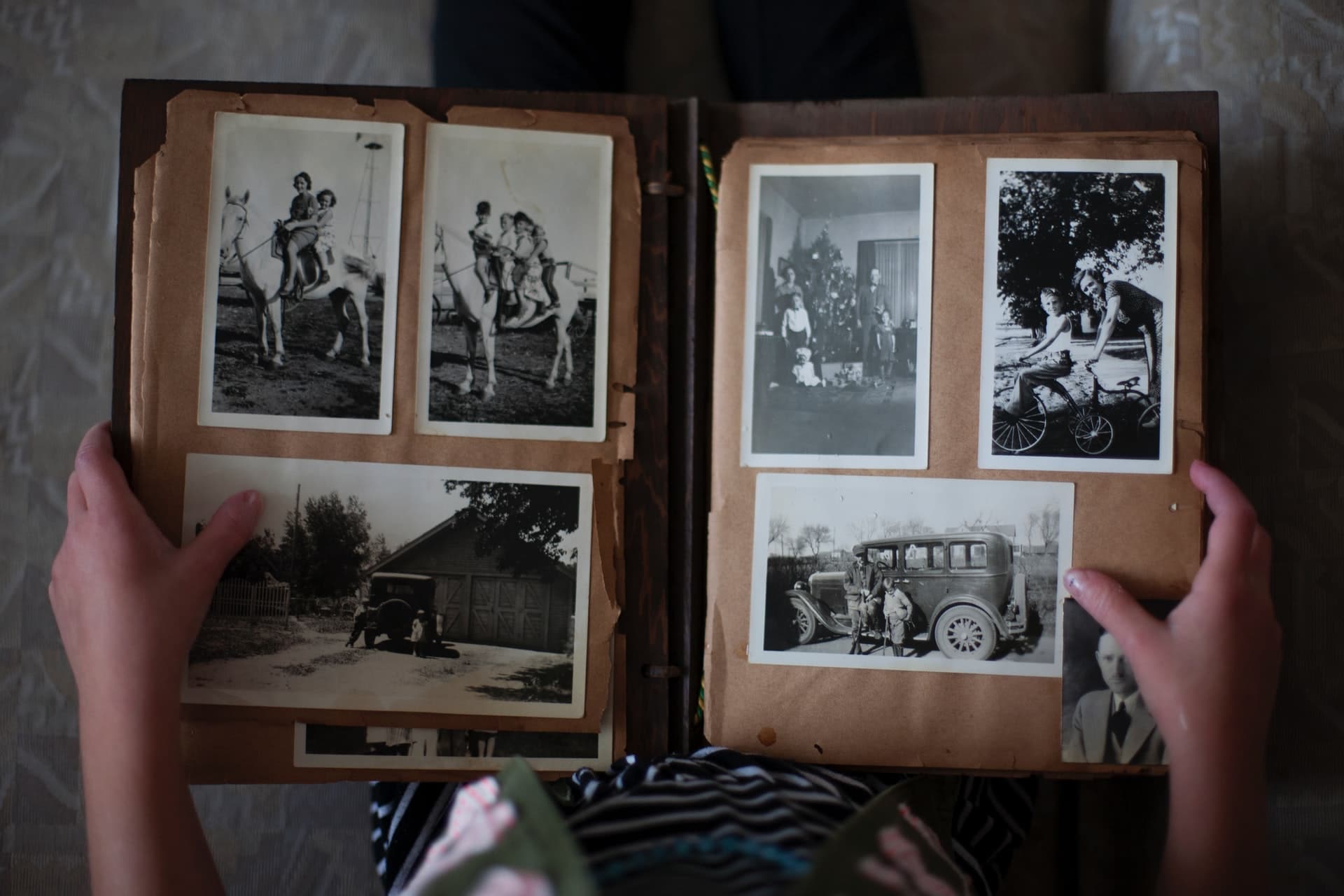 Simple ways to clear genealogy clutter fast, old family photo organization